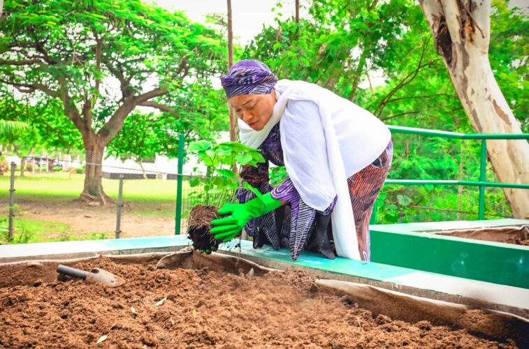 Nigeria’s First Lady Encourages Women to Join in the Battle Against Food Insecurity